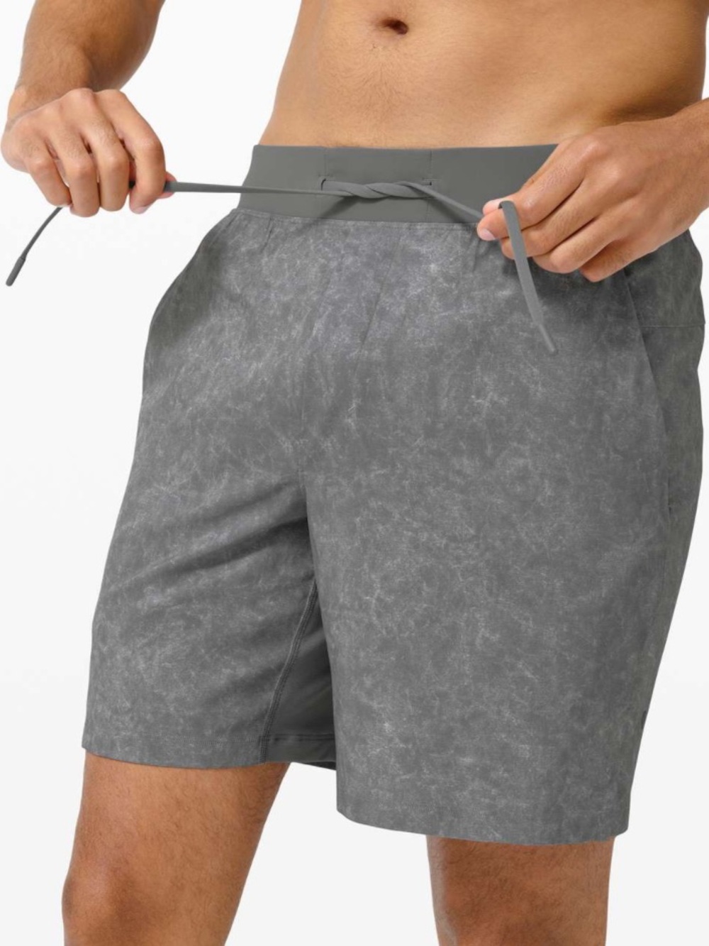 Lululemon T.H.E. Short 7" *Linerless
Gravel Dust Asphalt Grey Multi, Size Large